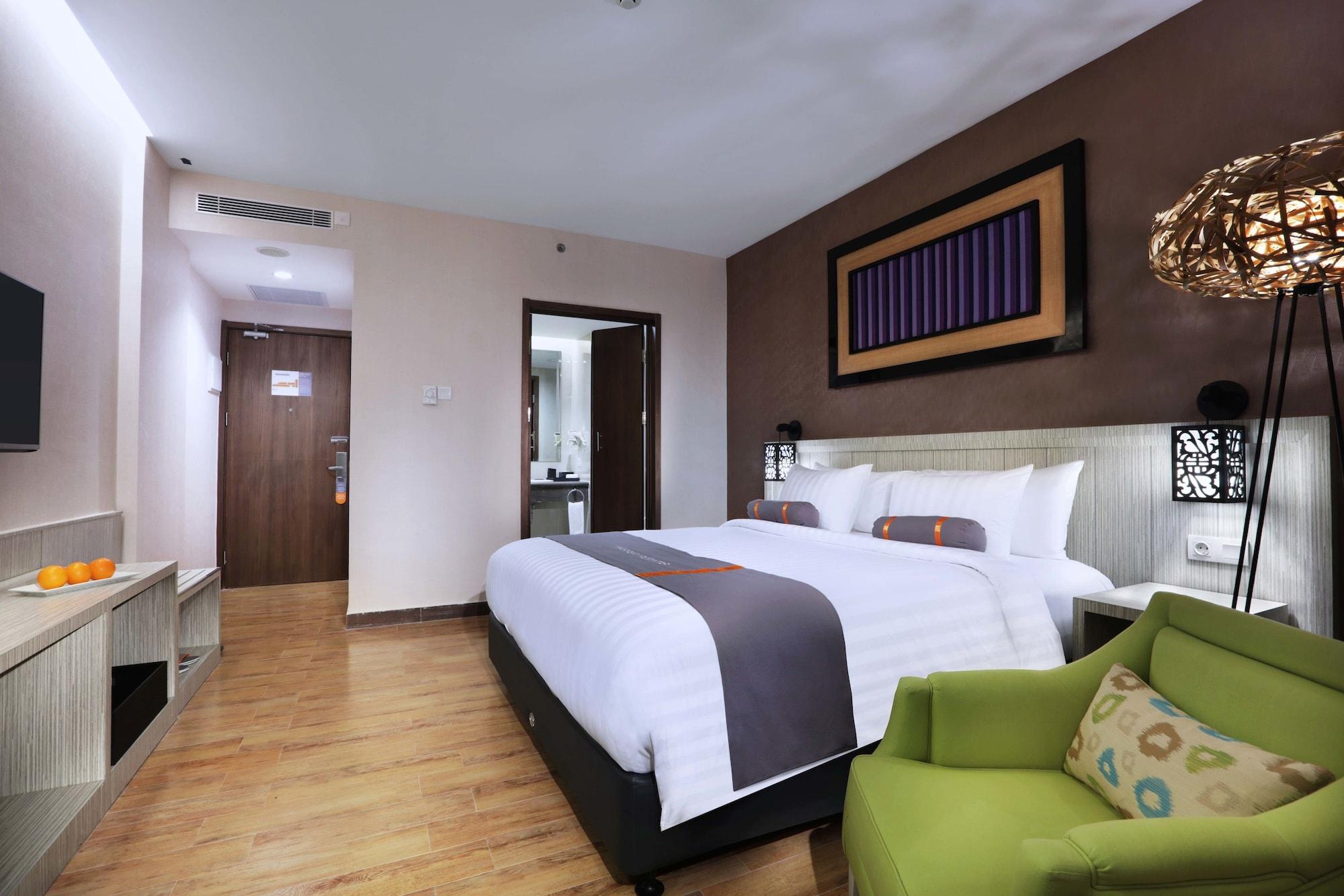 ฮาร์เพอร์ เปรินติส บาย แอสตัน Hotel มากาซาร์ ภายนอก รูปภาพ