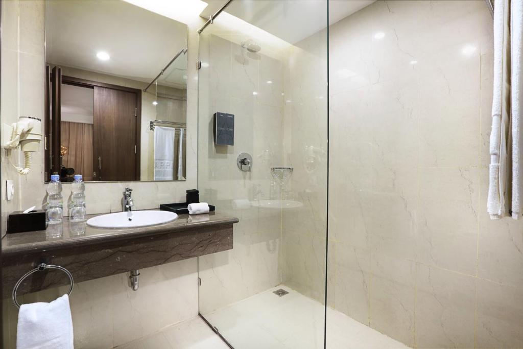 ฮาร์เพอร์ เปรินติส บาย แอสตัน Hotel มากาซาร์ ภายนอก รูปภาพ